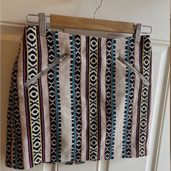 H&M Tribal Woven Aztec Tapestry Bohemian Mini Skirt - Picture 4 of 6